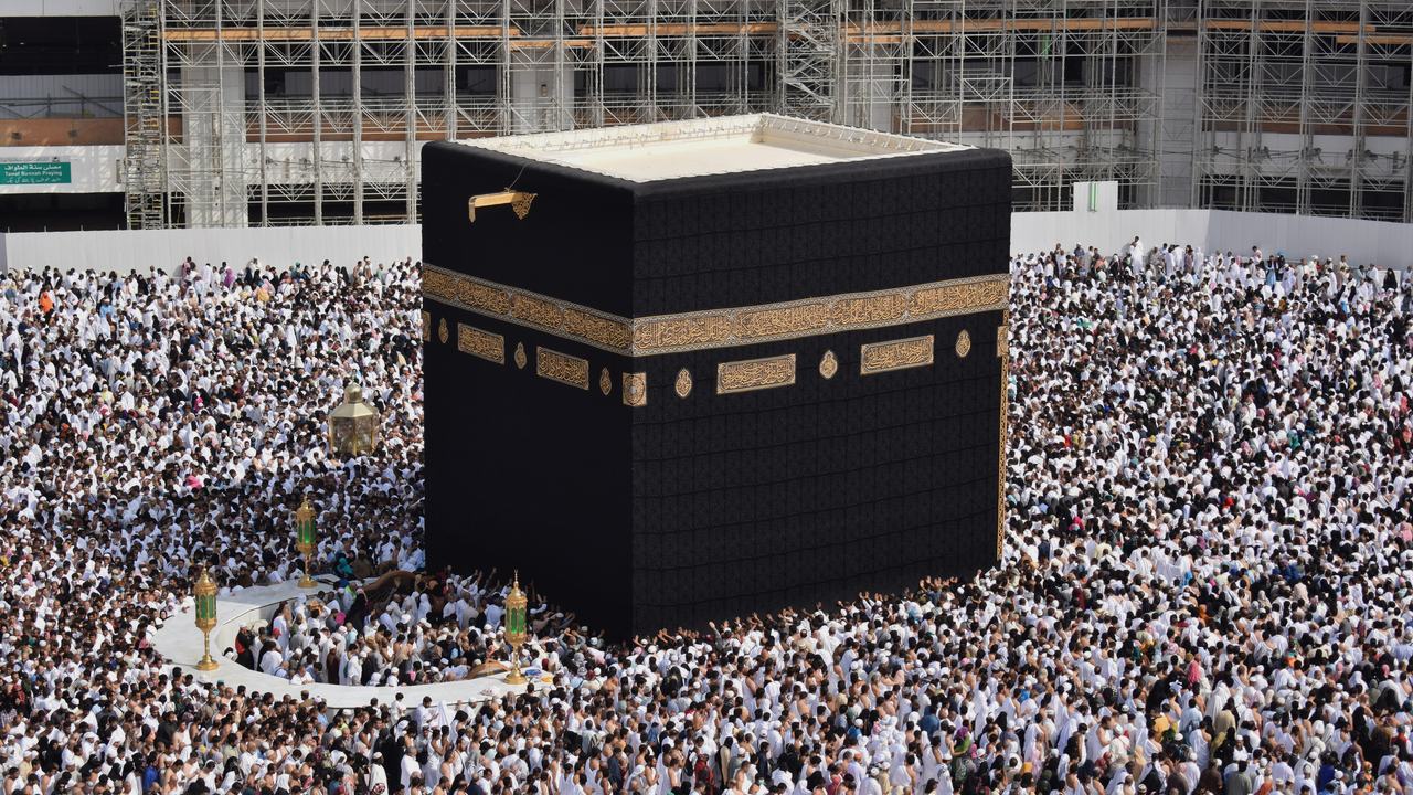 Pilgrims gathered around the Kaaba in Makkah